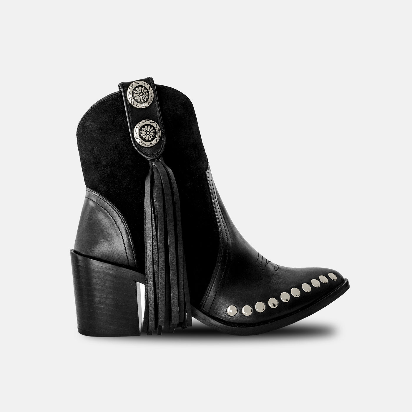 Tyro Black