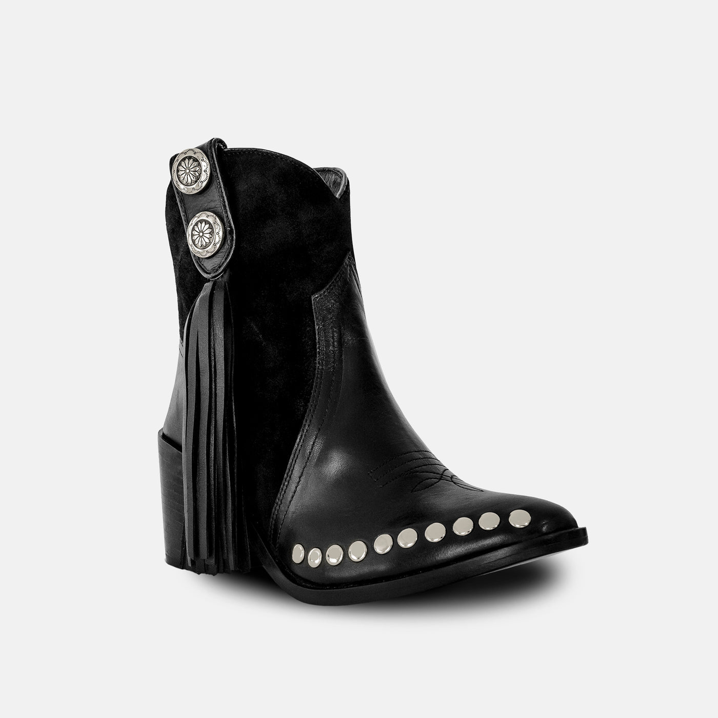 Tyro Black