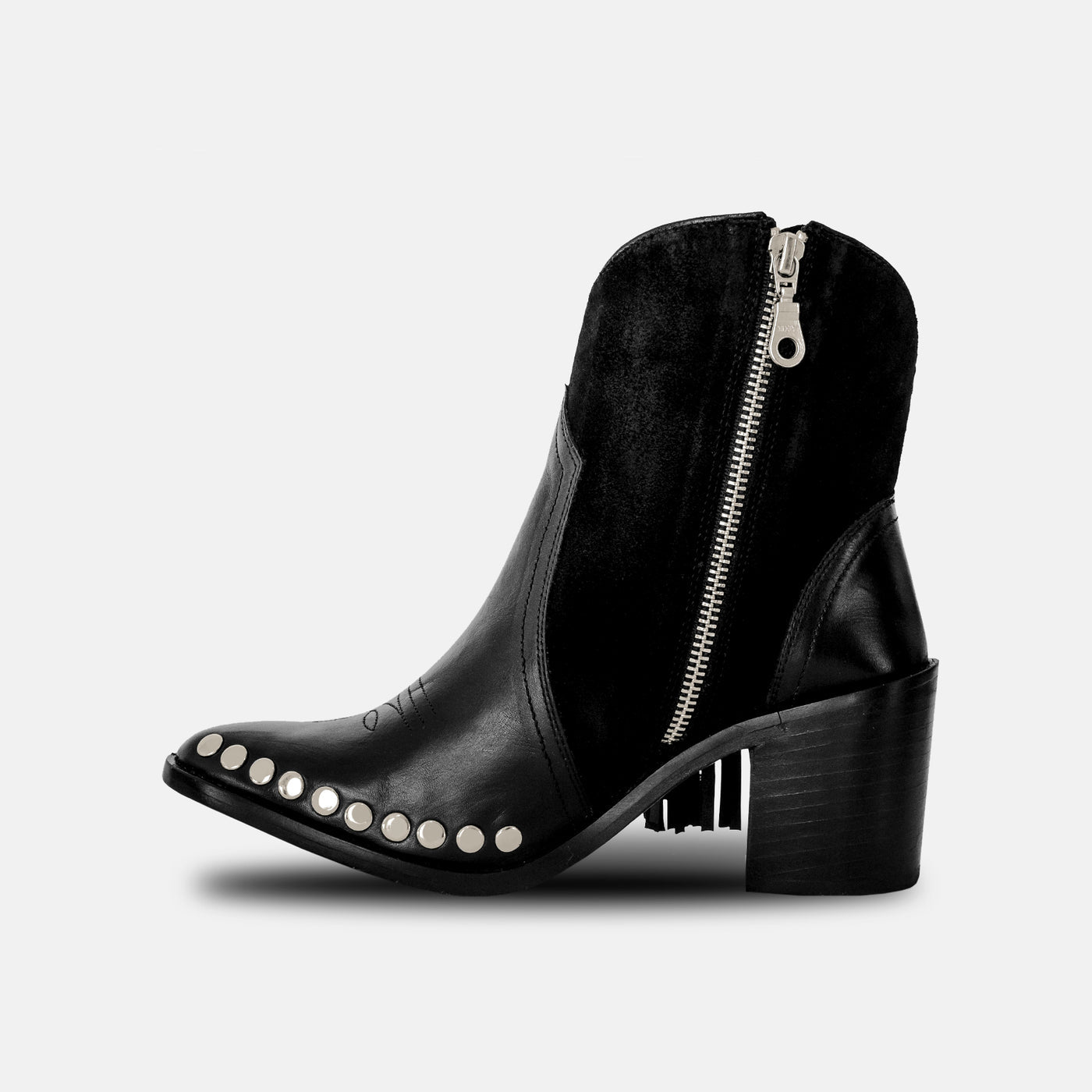 Tyro Black