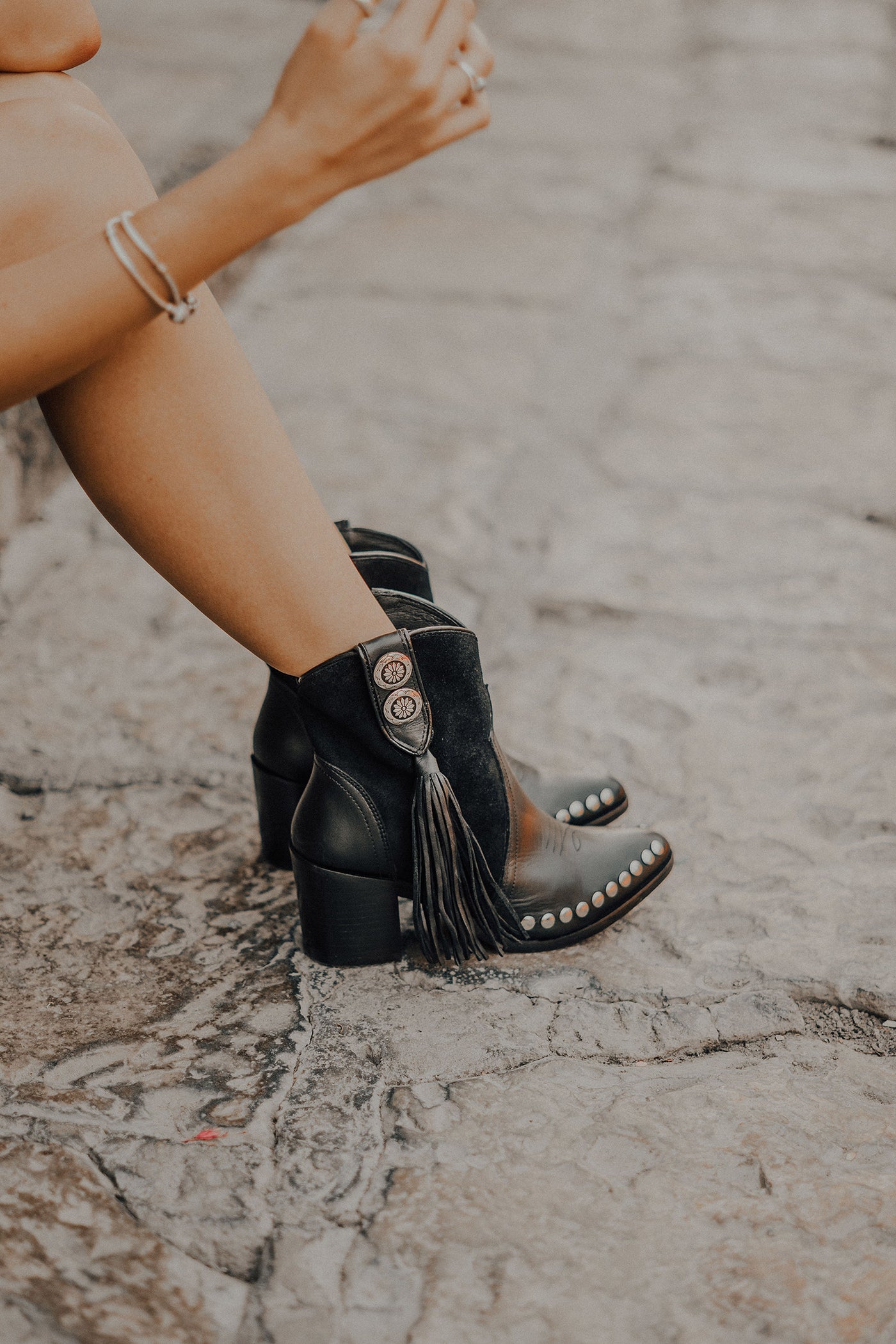 Tyro Black
